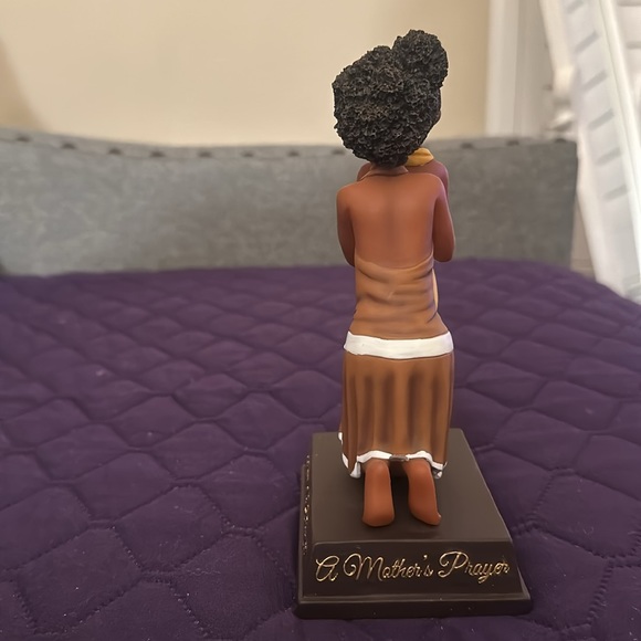 Beautiful Art Piece - Picture 3 of 4